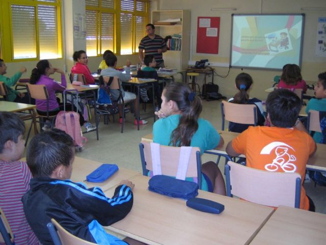 El lunes finaliza el taller de redes sociales e internet para alumnos primaria - 1, Foto 1