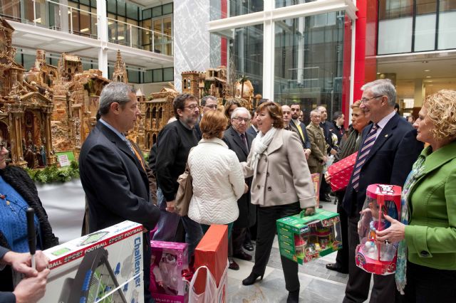 Inaugurado el punto de recogida de juguetes de San Miguel - 2, Foto 2