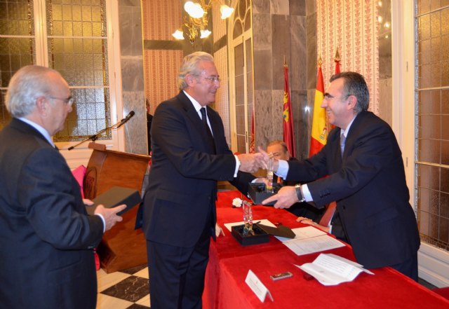 Campos destaca que el valor y la entrega de los diestros de la Región asienta la pasión de los murcianos por la Fiesta de los Toros - 2, Foto 2