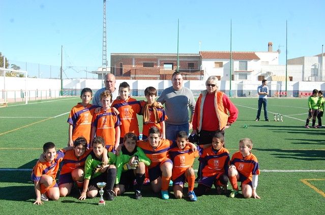 Los prebenjamines y alevines del C.D. Alguazas, campeones en el encuentro triangular de fútbol tras enfrentarse a equipos de Molina de Segura y Javalí Nuevo - 3, Foto 3