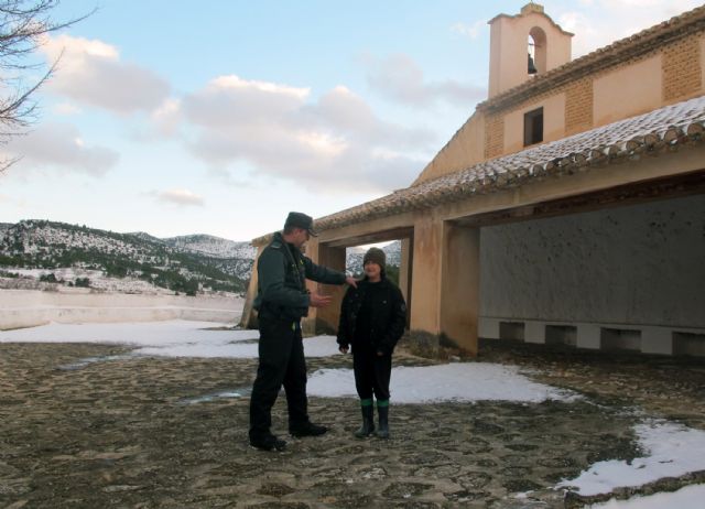 La Guardia Civil auxilia a una persona por el temporal y localiza a un niño desaparecido - 2, Foto 2