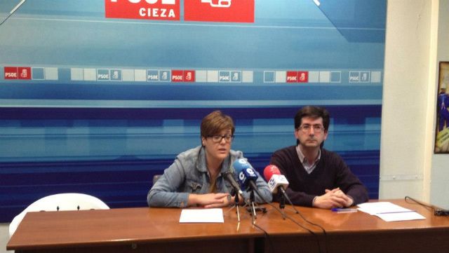 La Secretaria de Organización del PSRM, Presentación López, se reúne con socialistas ciezanos para desarrollar el plan Hacer PSOE 2015 - 1, Foto 1