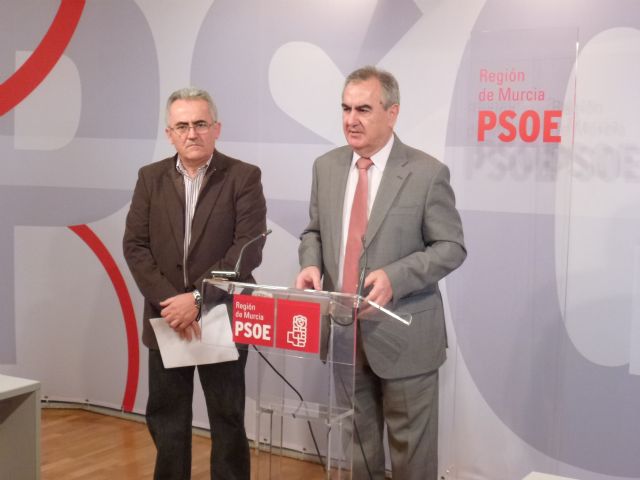 El PSOE ve a Bernal incapaz de controlar el objetivo de déficit porque sólo piensa en recortes, y no en ingresos - 1, Foto 1