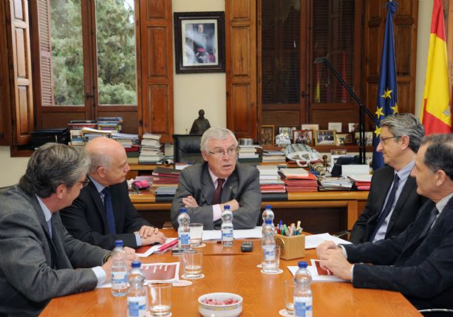 La Universidad de Murcia firma un convenio para ampliar la colaboración con el Colegio Oficial de Trabajo Social - 5, Foto 5