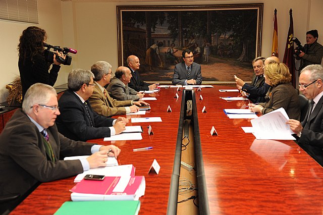 La Consejería de Universidades destaca la aportación intelectual de las academias a la sociedad - 1, Foto 1