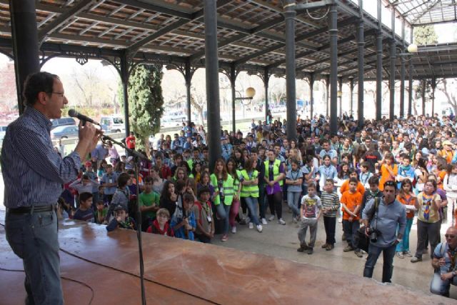 El Alcalde Cámara acompaña a los scouts en la inauguración del festival de la canción que este año coincide con su centenario - 1, Foto 1