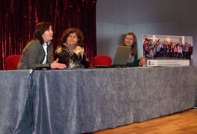 Los actos del Día Internacional de la Mujer finalizan con un homenaje a las abuelas de Águilas - 2, Foto 2