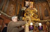 La Virgen de la Caridad vuelve a lucir sus mejores galas durante la novena