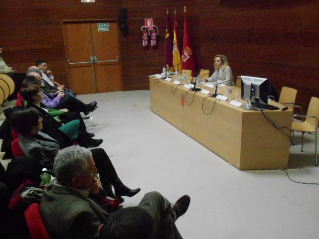 Los pedáneos conocen los pormenores de la nueva contrata del Servicio de Parques  y Jardines - 1, Foto 1