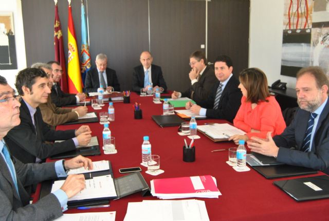 El alcalde, Juan Martínez  trasladó distintas demandas locales  al   Consejo de Gobierno regional que hoy se reunió en el Ayuntamiento de San Javier - 1, Foto 1