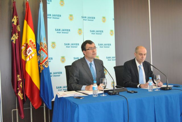 El alcalde, Juan Martínez  trasladó distintas demandas locales  al   Consejo de Gobierno regional que hoy se reunió en el Ayuntamiento de San Javier - 2, Foto 2