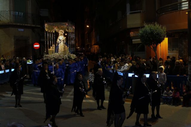 Un gran número de público arropa la procesión de Nuestro Padre Jesús Nazareno en Puerto de Mazarrón - 2, Foto 2