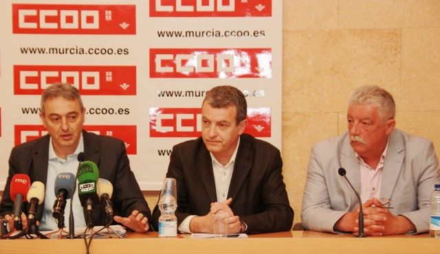 Resumen - Rueda de prensa en CCOO-RM con el Secretario General de la Federación Agroalimentaria Estatal de CCOO - 1, Foto 1