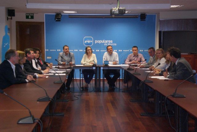 El PP y la Mesa de Turismo aúnan esfuerzos para potenciar el sector turístico regional - 2, Foto 2