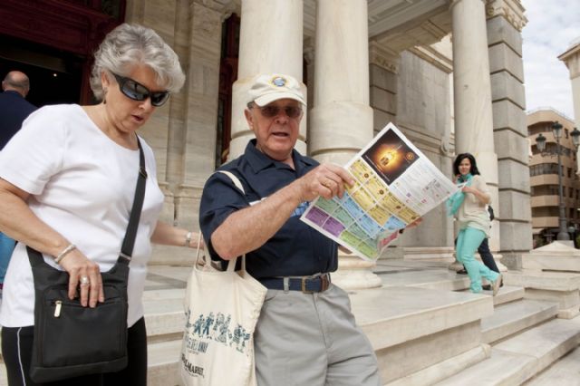 Miles de turistas abarrotan las calles de Cartagena - 2, Foto 2