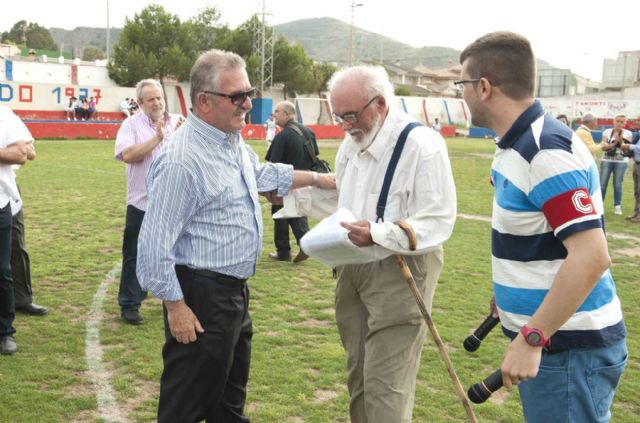 La Deportiva Minera rindió un merecido homenaje a los suyos - 4, Foto 4