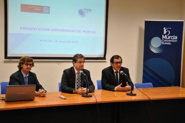 La Oficina de Congresos muestra a personal docente e investigador de la Universidad de Murcia los recursos de la ciudad para acoger reuniones profesionales - 1, Foto 1