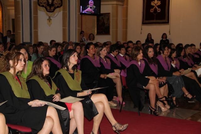 Acto de Imposición de Becas y Entrega de Diplomas a los alumnos del Grado en Nutrición Humana y Dietética y del Grado en Psicología de la UCAM - 2, Foto 2