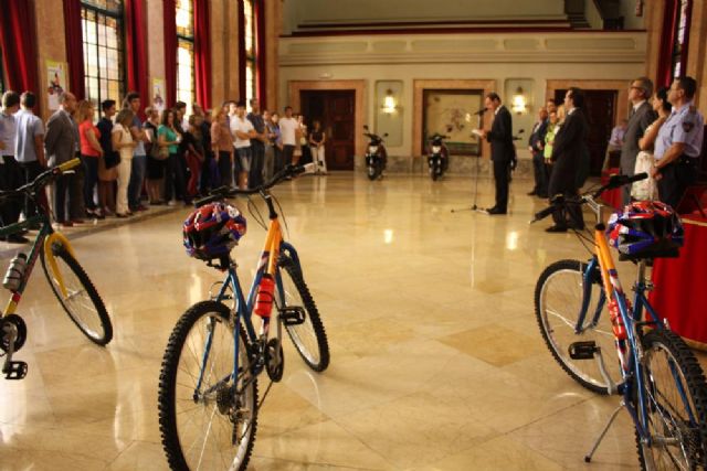 El Ayuntamiento premia a los jóvenes que mejor saben cómo conducir con seguridad - 1, Foto 1