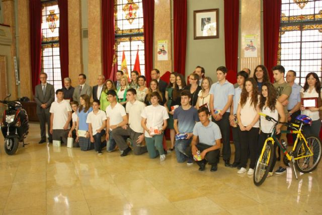 El Ayuntamiento premia a los jóvenes que mejor saben cómo conducir con seguridad - 2, Foto 2