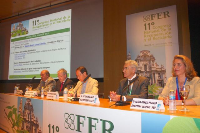 El Alcalde presenta la Ciudad del Reciclaje a los expertos reunidos en el Congreso Nacional de la Recuperación - 2, Foto 2