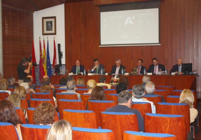 Cámara defiende el papel fundamental de la Universidad en la sociedad actual para afrontar el futuro con garantía - 2, Foto 2