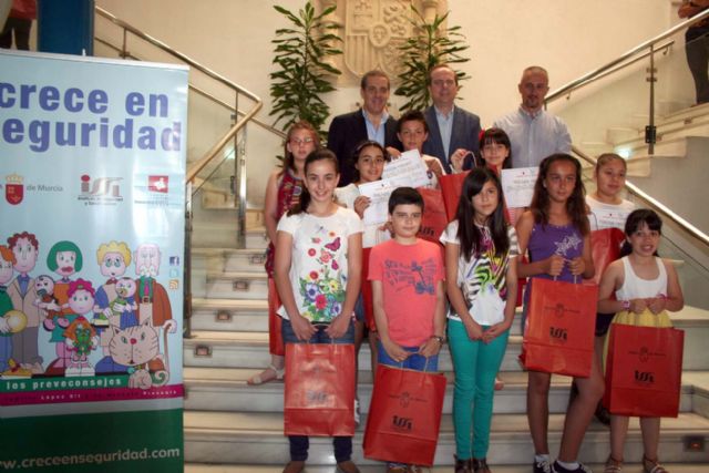 Entregados los premios del concurso escolar de dibujo crece en seguridad - 1, Foto 1