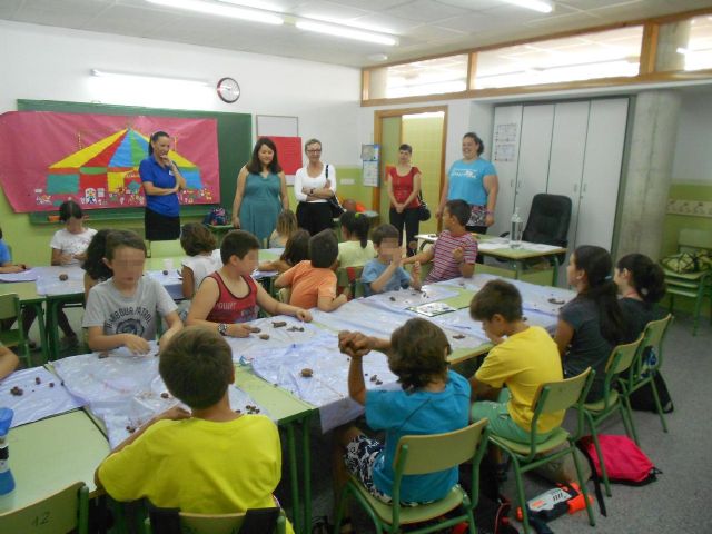 Más de 3.500 niños disfrutan de 99 escuelas de verano organizadas en centros educativos municipales - 2, Foto 2