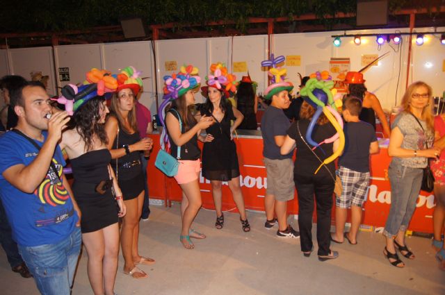 La Federación de Peñas del Carnaval organizó la Fiesta del Sombrero en la que se dieron cita más de doscientas personas - 3, Foto 3