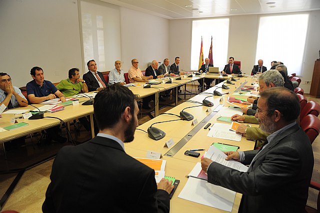 La Consejería de Universidades anuncia ayudas para que investigadores líderes se asienten en la Región y creen nuevos grupos científicos - 1, Foto 1