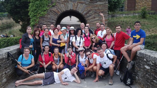 Los peregrinos cehegineros cubren la primera etapa del Camino de Santiago y llegan a Portomarín - 2, Foto 2