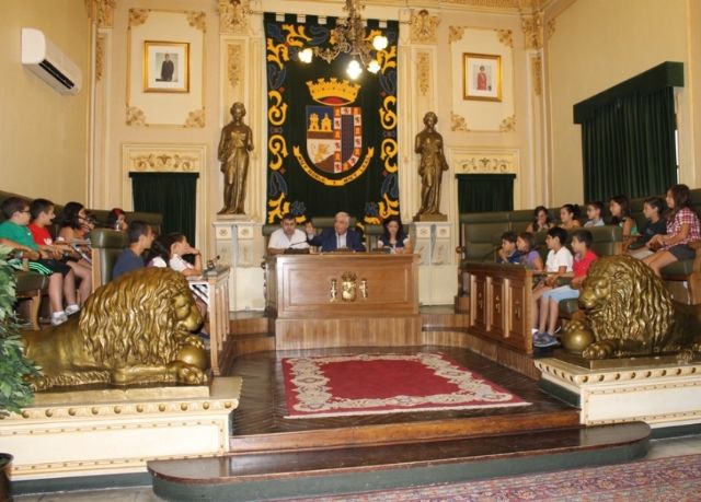 Con la celebración de un Pleno extraordinario, protagonizado por niños y niñas, concluían las ludotecas de verano organizadas por la Concejalía de Política Social - 1, Foto 1