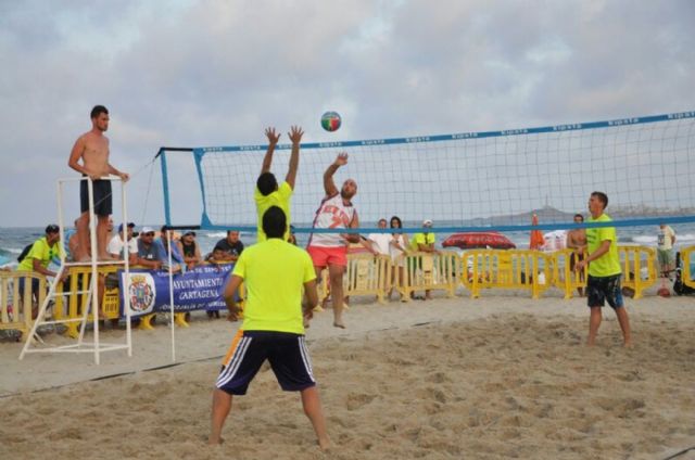 El V Campeonato Master Voley congregó a un centenar de deportistas en La Manga - 2, Foto 2