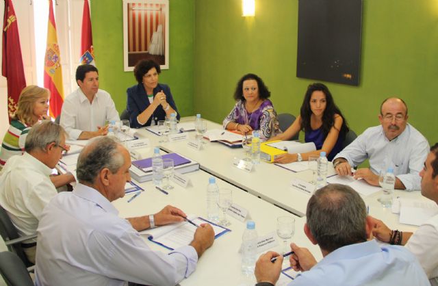 El consejero de Obras Públicas y la Alcaldesa anuncian el inicio de las obras en la carretera que une la Estación- Esparragal de Puerto Lumbreras y Lorca - 1, Foto 1