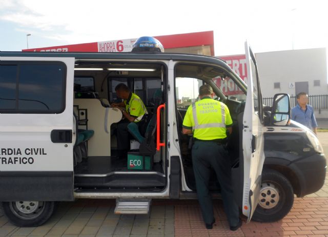 La Guardia Civil detiene a catorce conductores por superar las tasas de alcoholemia - 2, Foto 2