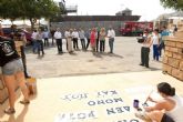 La alcaldesa visita los ltimos retoques del campamento festero