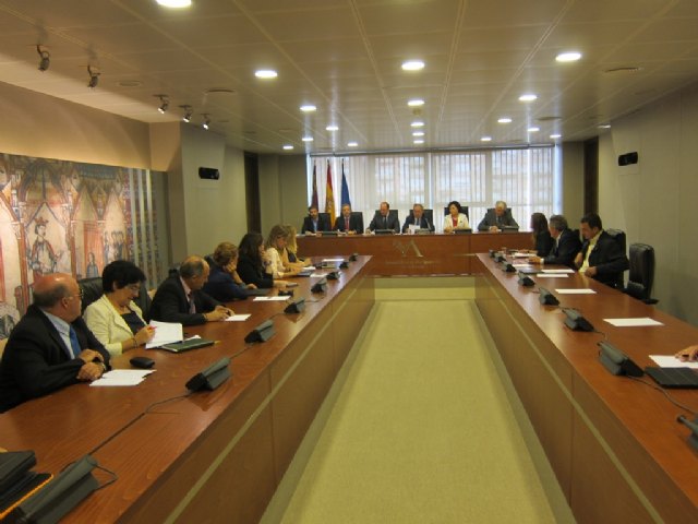 El consejero de Educación anuncia la puesta en marcha de una Estrategia para la Educación y Formación en Lengua Extranjera - 1, Foto 1