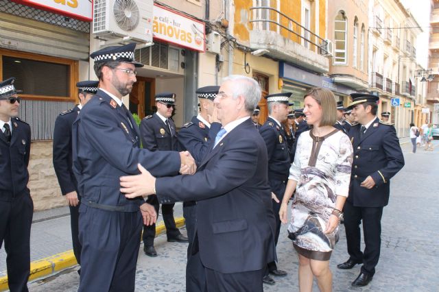 La Corporación municipal recibe a la plantilla de la Policía Local para conmemorar su patrón, Los Ángeles Custodios - 2, Foto 2