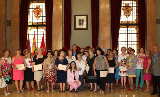 Cámara celebra los 50 años de las asociaciones de amas de casa en Murcia - 1, Foto 1