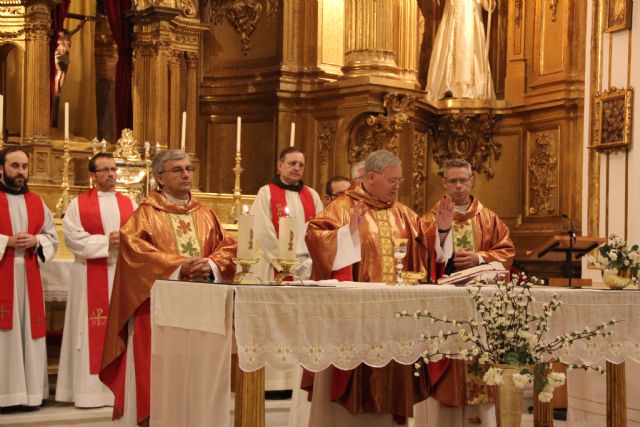 El Obispo de Cartagena preside la Eucaristía de apertura del curso académico en el Instituto Teológico OFM de Murcia - 1, Foto 1