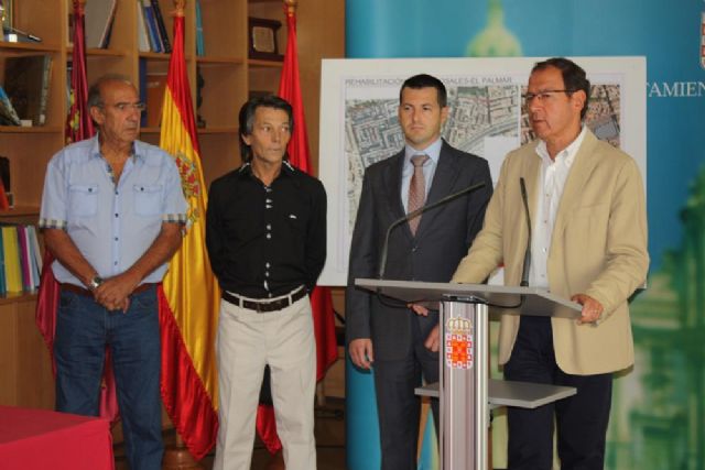 El Alcalde anuncia el inminente comienzo del plan de rehabilitación de Los Rosales - 2, Foto 2