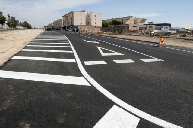 El Ayuntamiento remodela las calles Picos de Europa y Mulhacén - 3, Foto 3