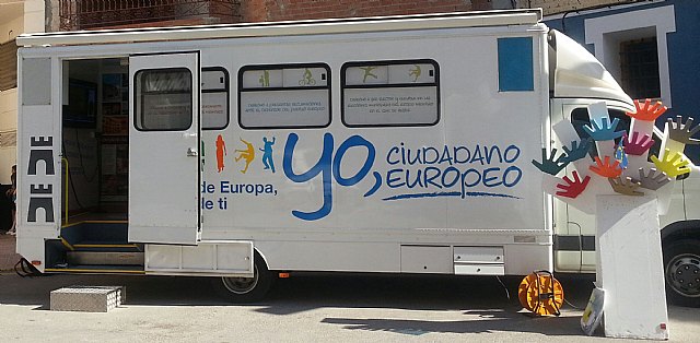 La campaña ´Yo, ciudadano europeo´ llega a Águilas para promover la movilidad juvenil - 1, Foto 1