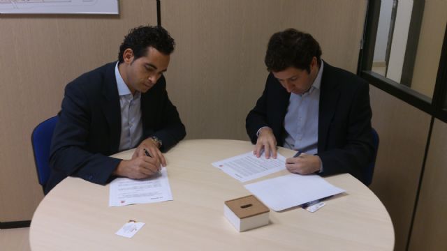 El centro comercial parque almenara y los jóvenes empresarios del guadalentín firman un convenio de colaboración - 1, Foto 1