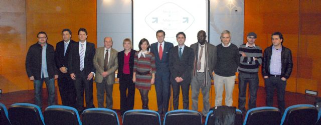 Se han entregado los diplomas a la primera promoción de nuevos Ingenieros Mediadores - 1, Foto 1