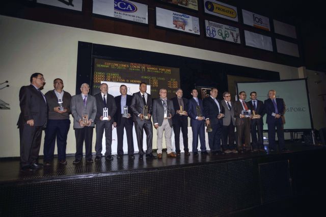 Mercolleida reconoce a ElPozo, FAMADESA y Enrique Ortega e Hijos como los mejores analistas de 2013 del mercado porcino español - 2, Foto 2