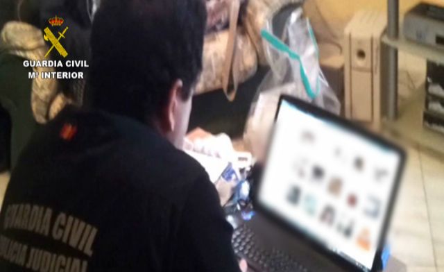 La Guardia Civil intensifica la lucha contra la distribución de pornografía infantil a través de Internet - 5, Foto 5