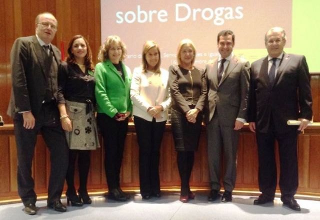 El director general de Atención al Ciudadano y Drogodependencias recibe la Cruz Blanca al Mérito del Plan Nacional de Drogas - 2, Foto 2