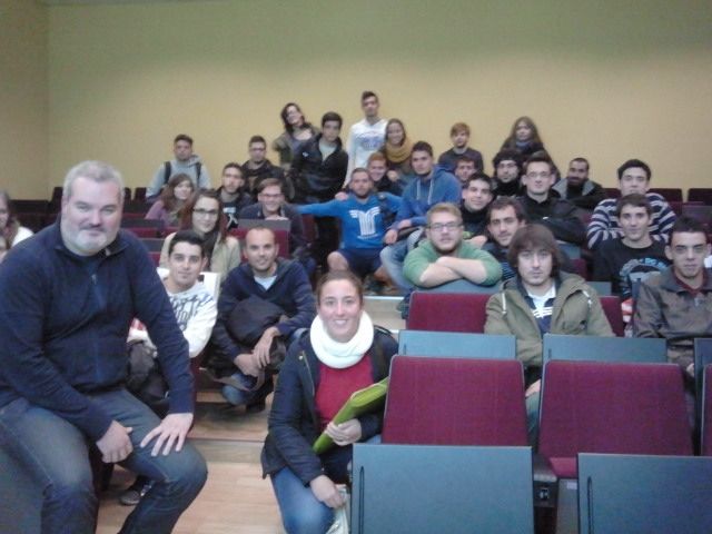 El Delegado Territorial del Colegio de Geógrafos visita a los alumnos de Geografía de la Universidad de Murcia - 1, Foto 1