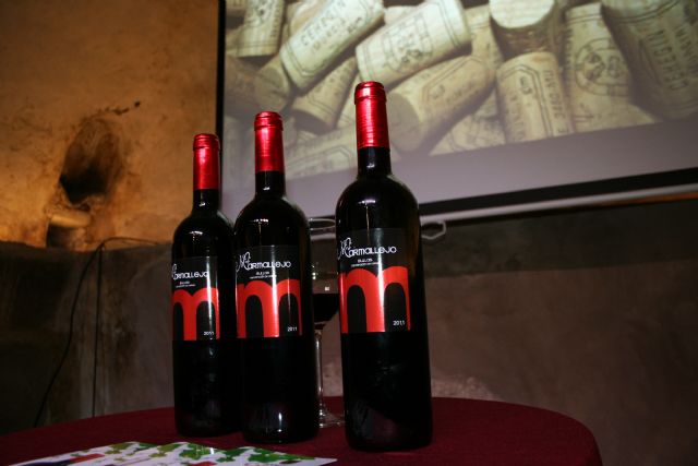 La Escuela del Vino acogió la presentación del vino Marmallejo de Bodegas Carreño - 1, Foto 1